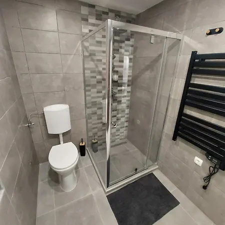 Gilbert Apartment Doboz